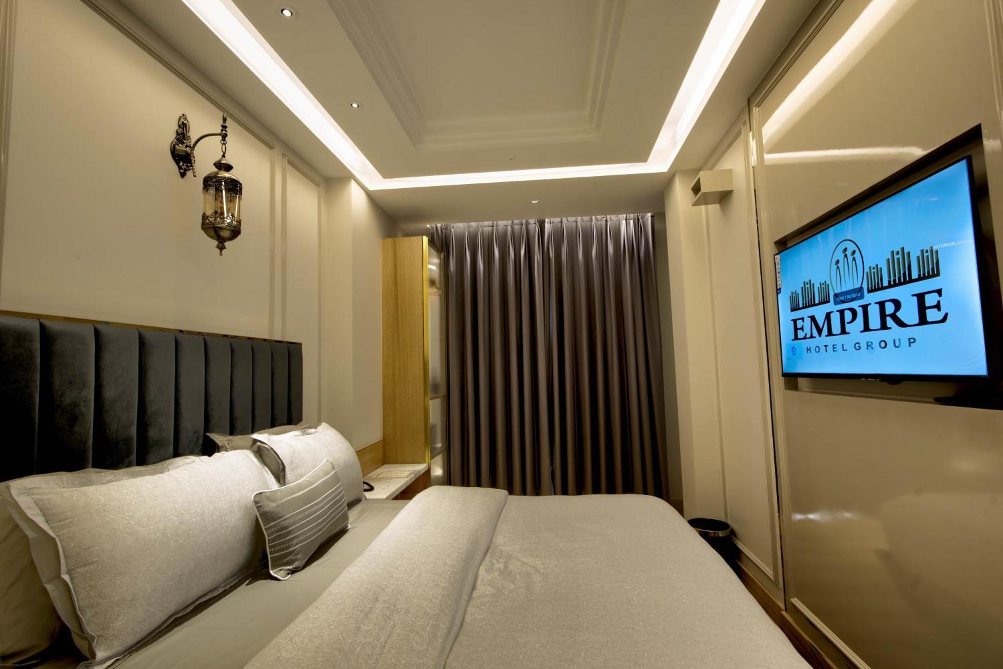 Empire Platinum Suites New Delhi Exterior photo