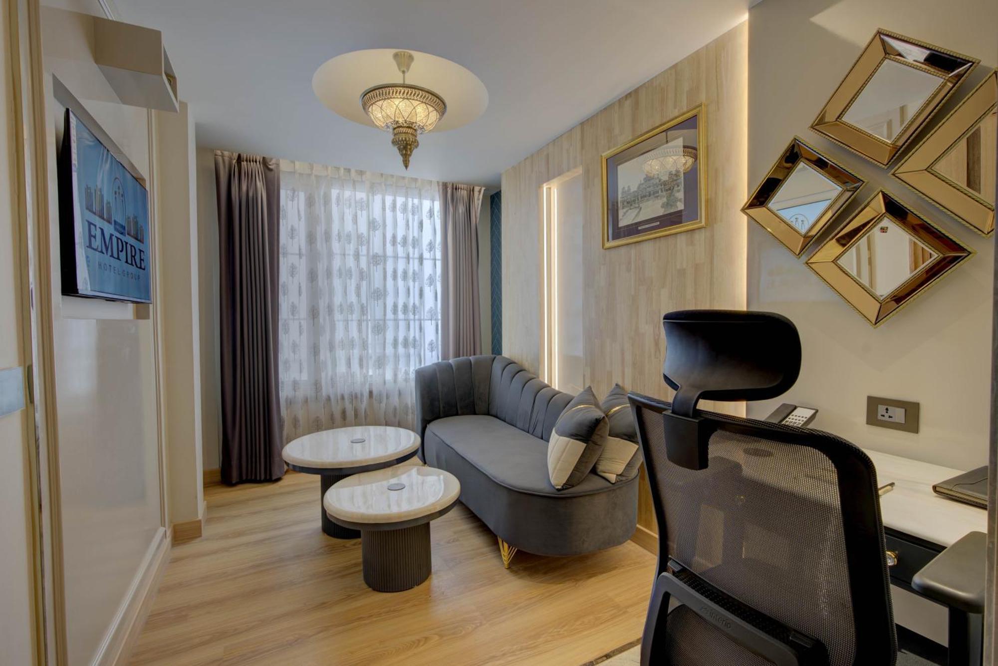 Empire Platinum Suites New Delhi Exterior photo